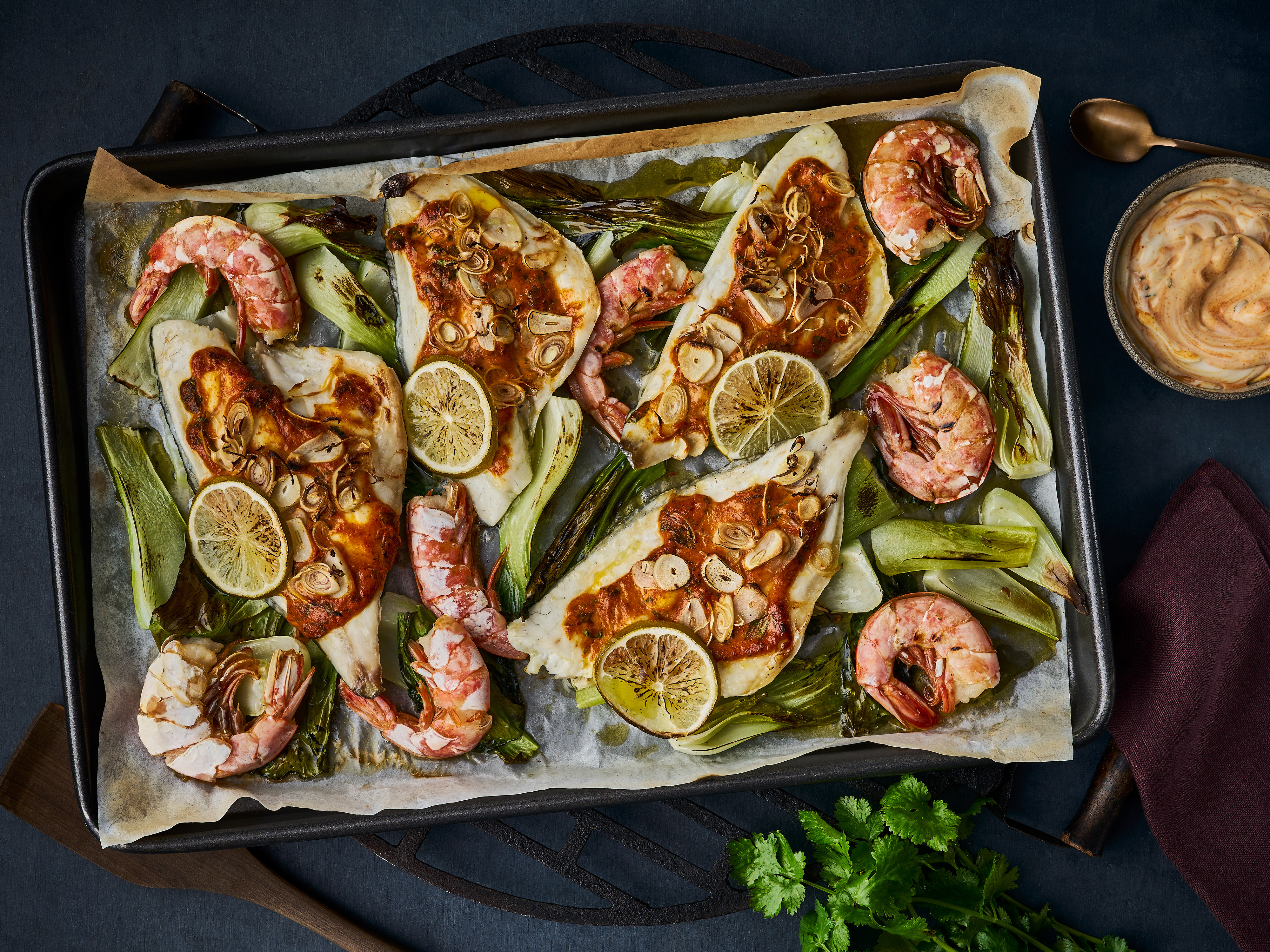 Doradenfilets Thai Style mit Rotgarnelen und Pak Choi