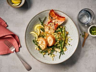 Langusten-Medaillons auf Kritharaki-Risotto