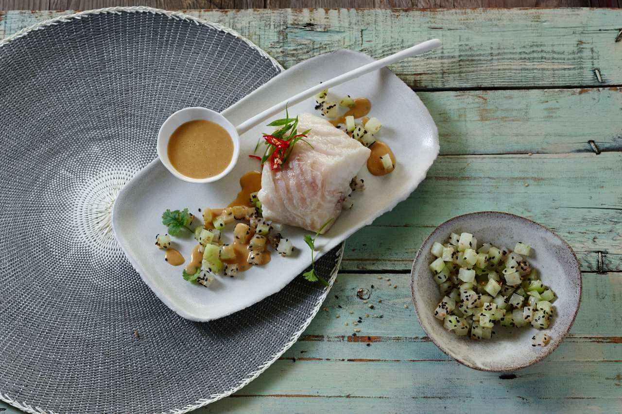 Rezept: Confierter Skrei mit Sesam-Kohlrabi