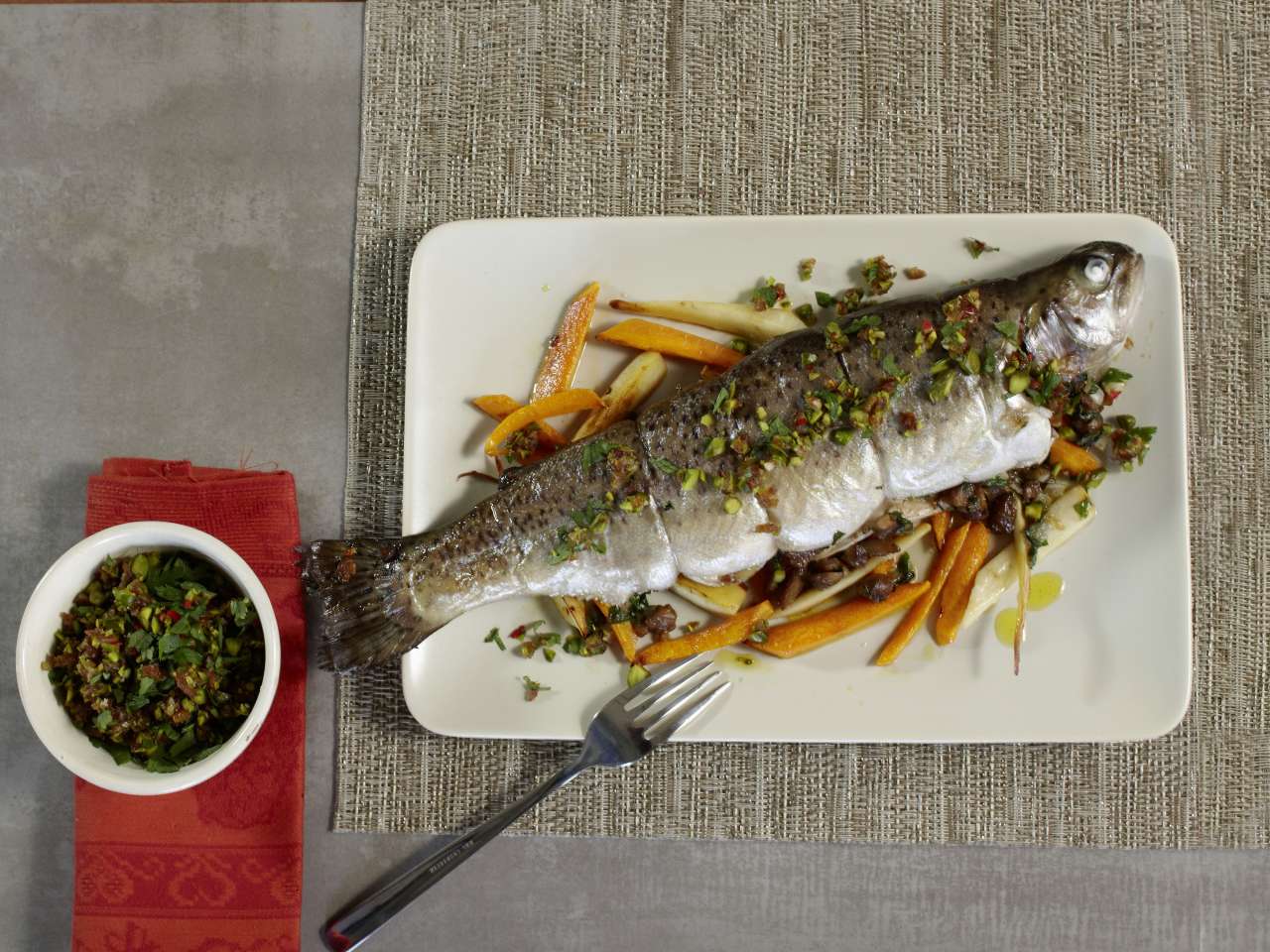 Rezept: Forelle mit Maronen & Datteln