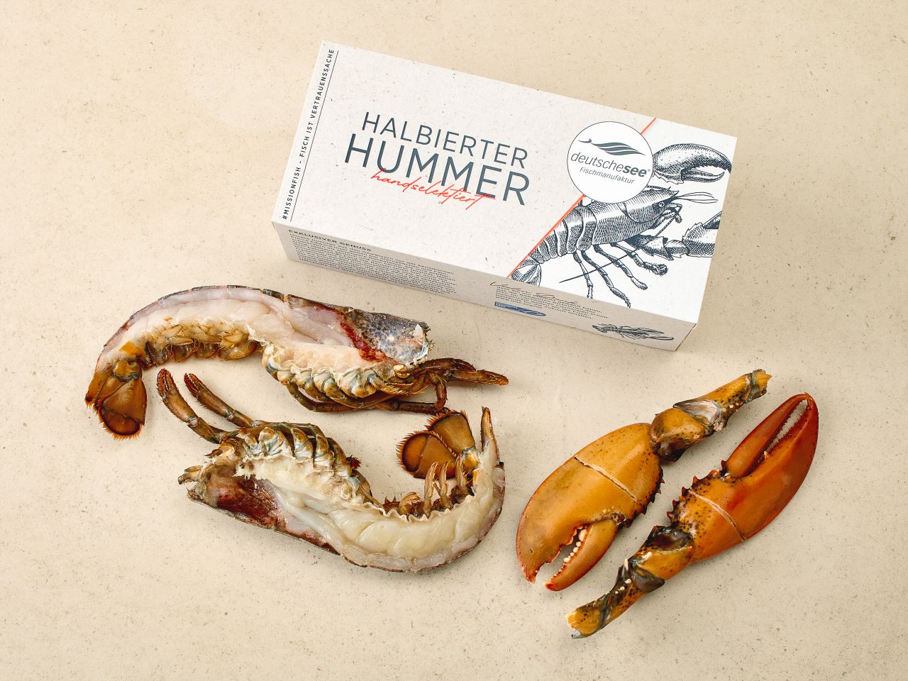 Hummer halbiert · 2 Hälften · vorgelöst Hummer halbiert · 2 Hälften · vorgelöst