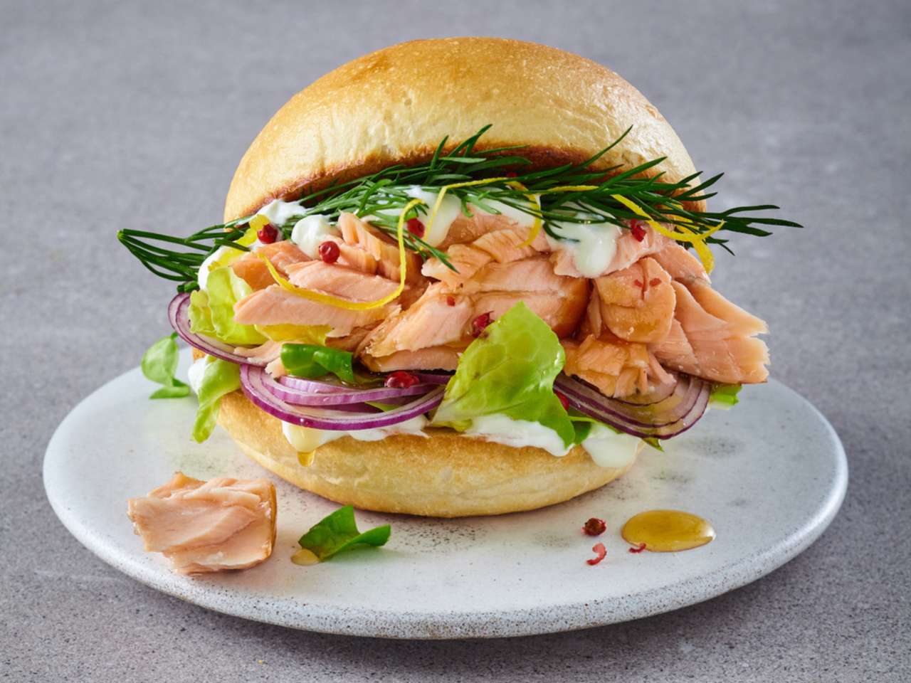Pulled Lachs-Burger 