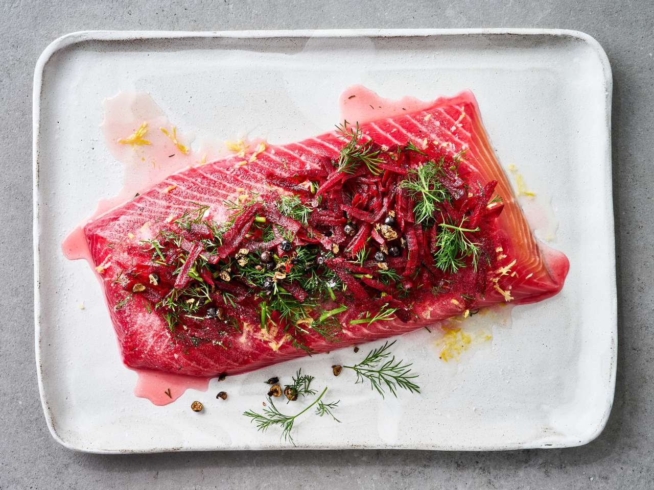 Selbst gebeizter Lachs Nordic-Style