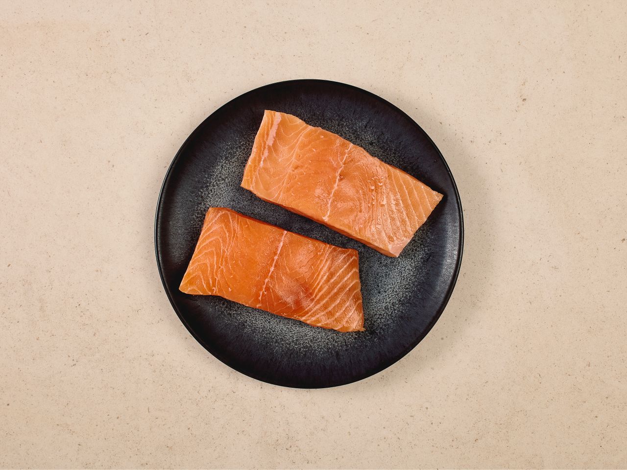 Rezept: Lachsfilet in Tomaten-Sahnesauce Rezept: Lachsfilet in Tomaten-Sahnesauce