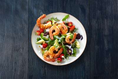 Sommersalat mit Riesengarnelen