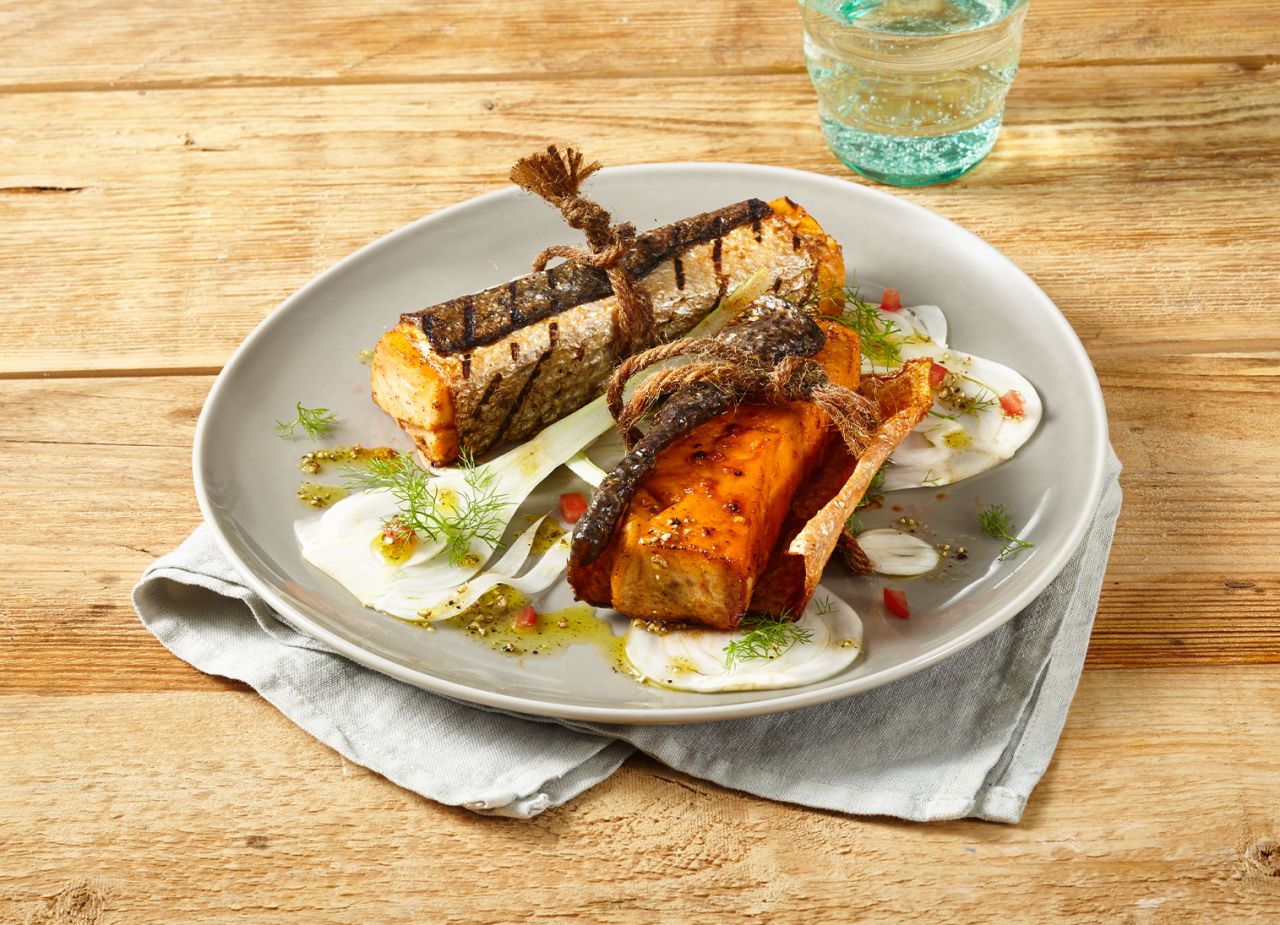 Lachs »BBQ in Grillhaut« Lachs »BBQ in Grillhaut«