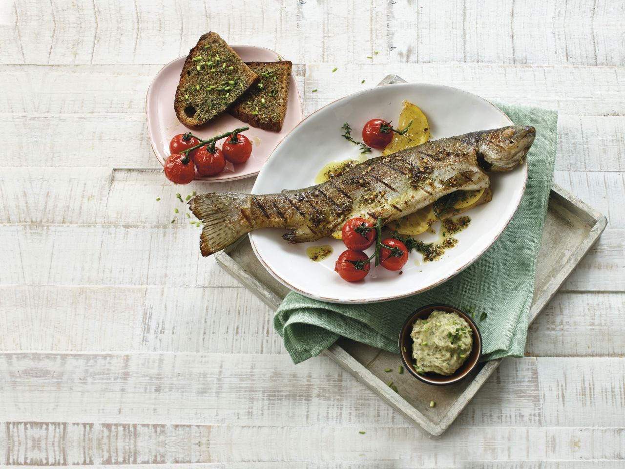 Mit Lachs und Forelle raffiniert anfeuern