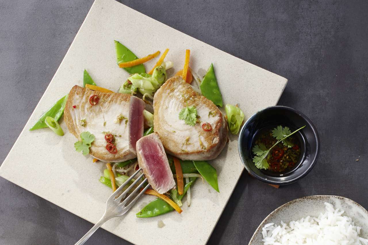Thunfisch mit Asia-Gemüse