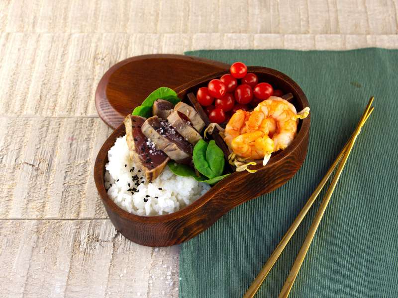 Thunfisch-Tataki & Rauchgarnelen mit Snackgemüse