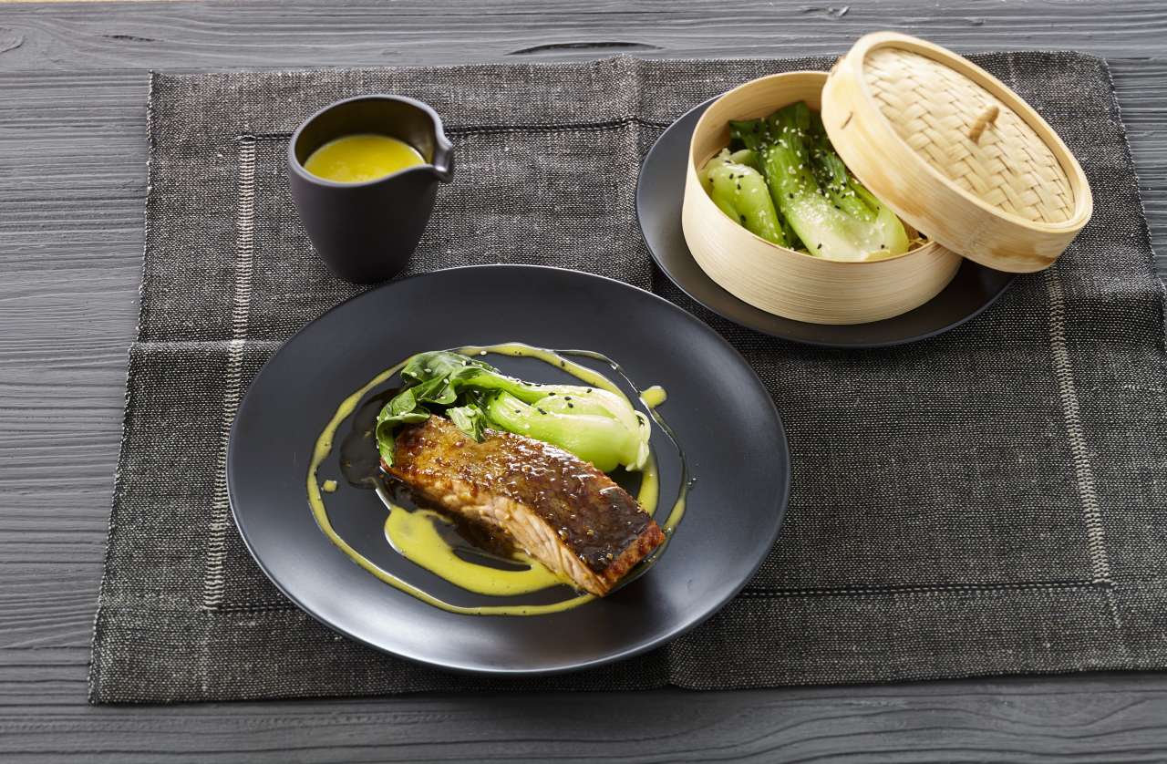 Lachs mit japanischem Lack Lachs mit japanischem Lack