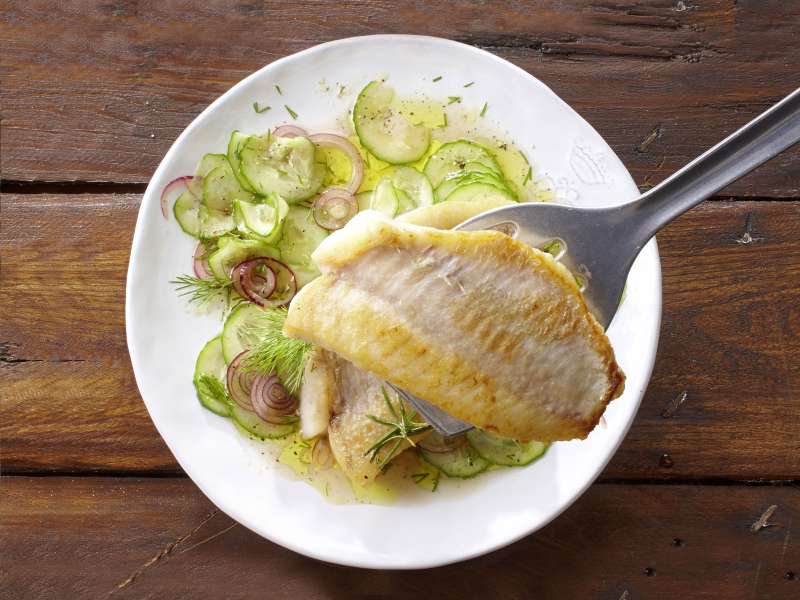 Rotbarschfilets mit Kerbelsauce