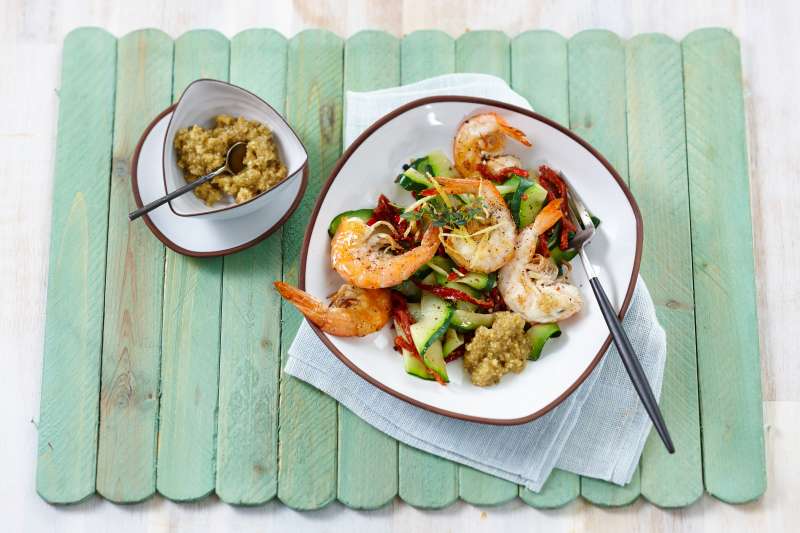 Low-Carb-Nudeln mit Garnelen