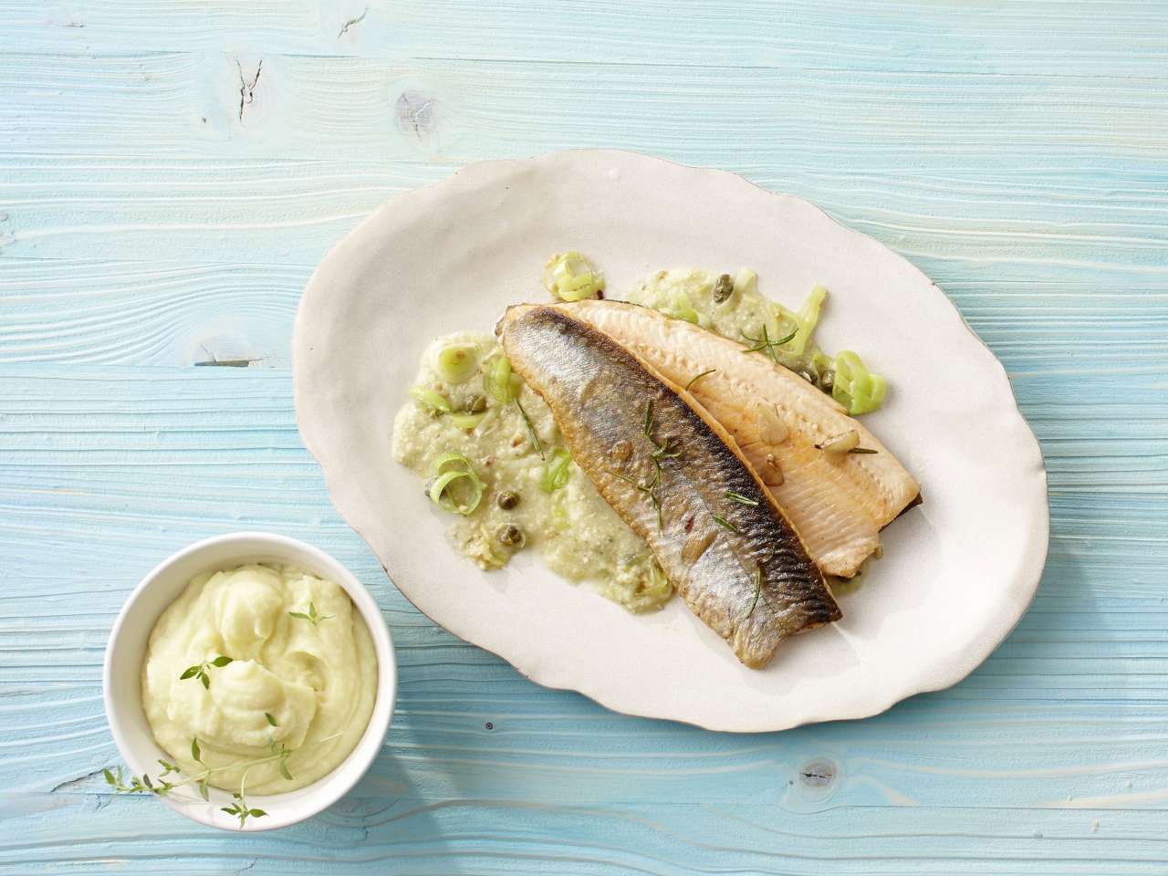 Saiblingsfilets mit Lauch-Nuss-Sauce