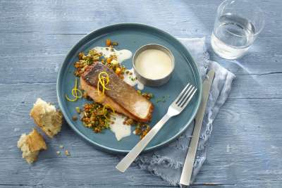 Lachs mit Weißweinbutter & Honiglinsen