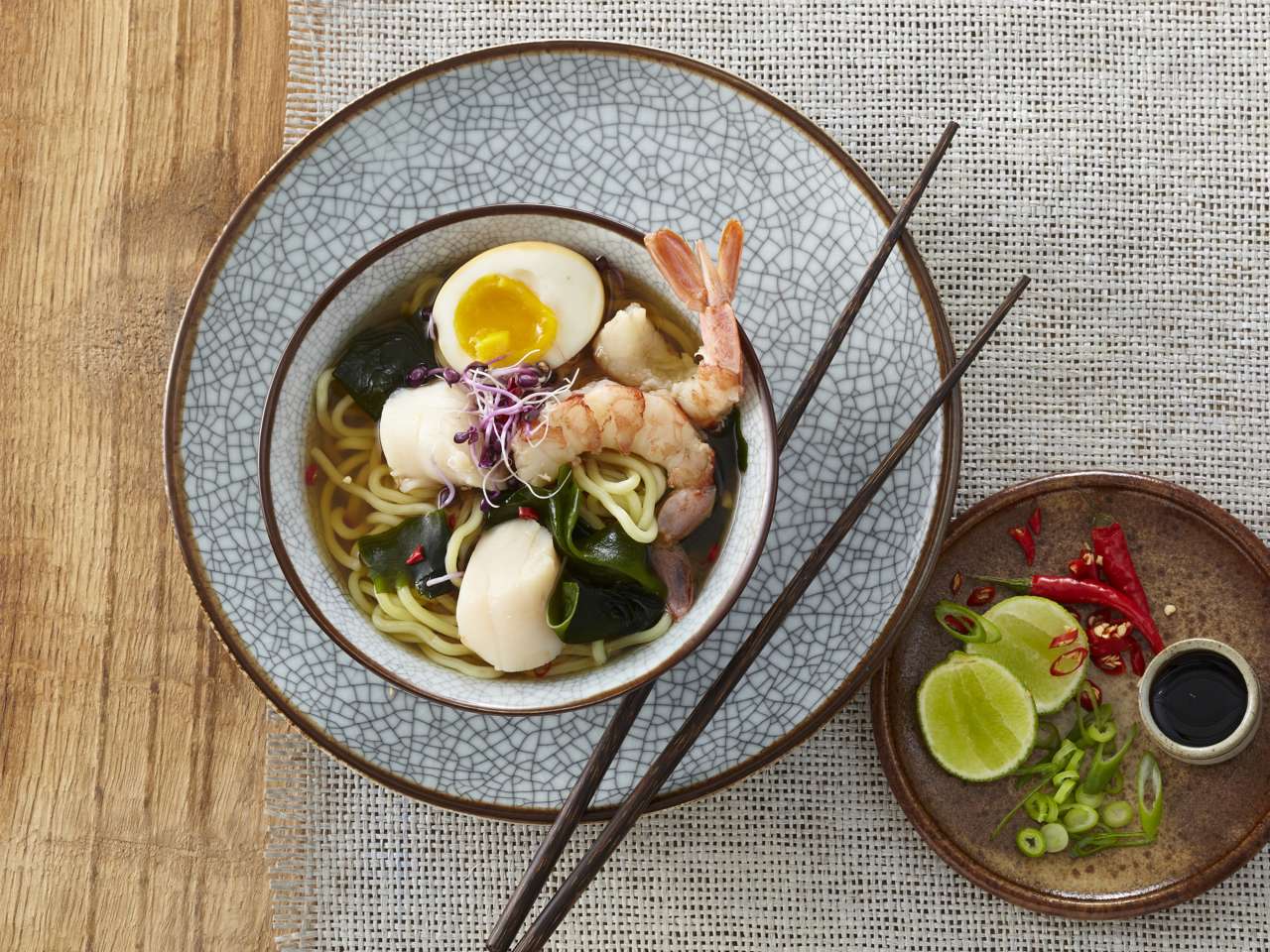 Ramen mit Garnelen & Jakosbmuscheln