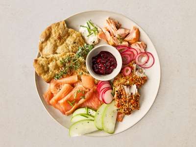 Marende mit geräuchertem Makrelenfilet und Lachs