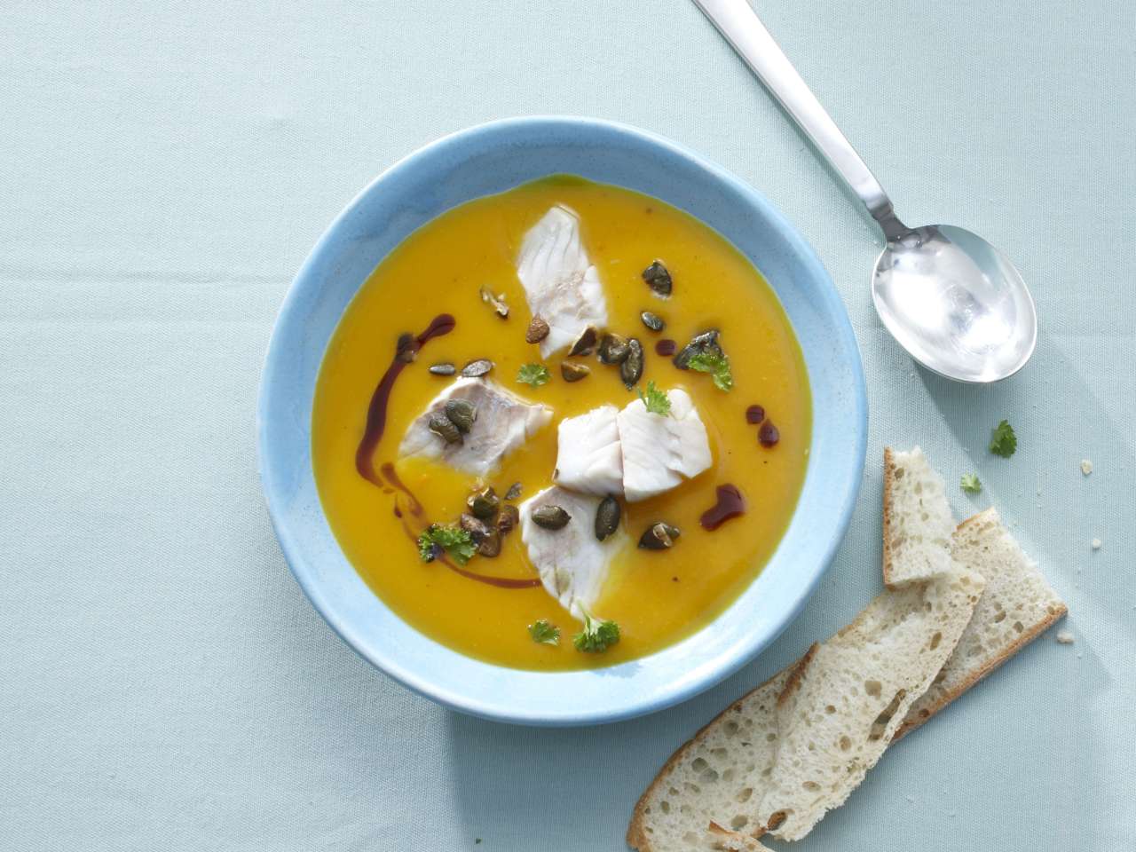 Seelachs-Kürbis-Suppe