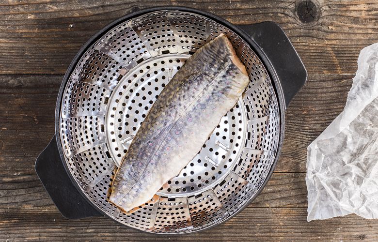 Räucherfisch frisch aus dem Räucherofen
