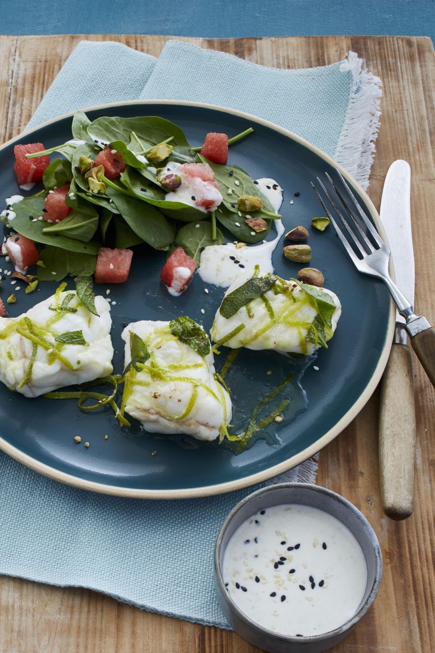 Seeteufel Sous-vide mit Spinat-Melonen-Salat Seeteufel Sous-vide mit Spinat-Melonen-Salat