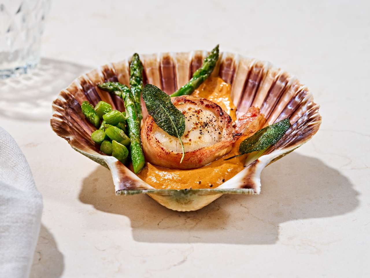 Jakobsmuscheln à la Saltimbocca
