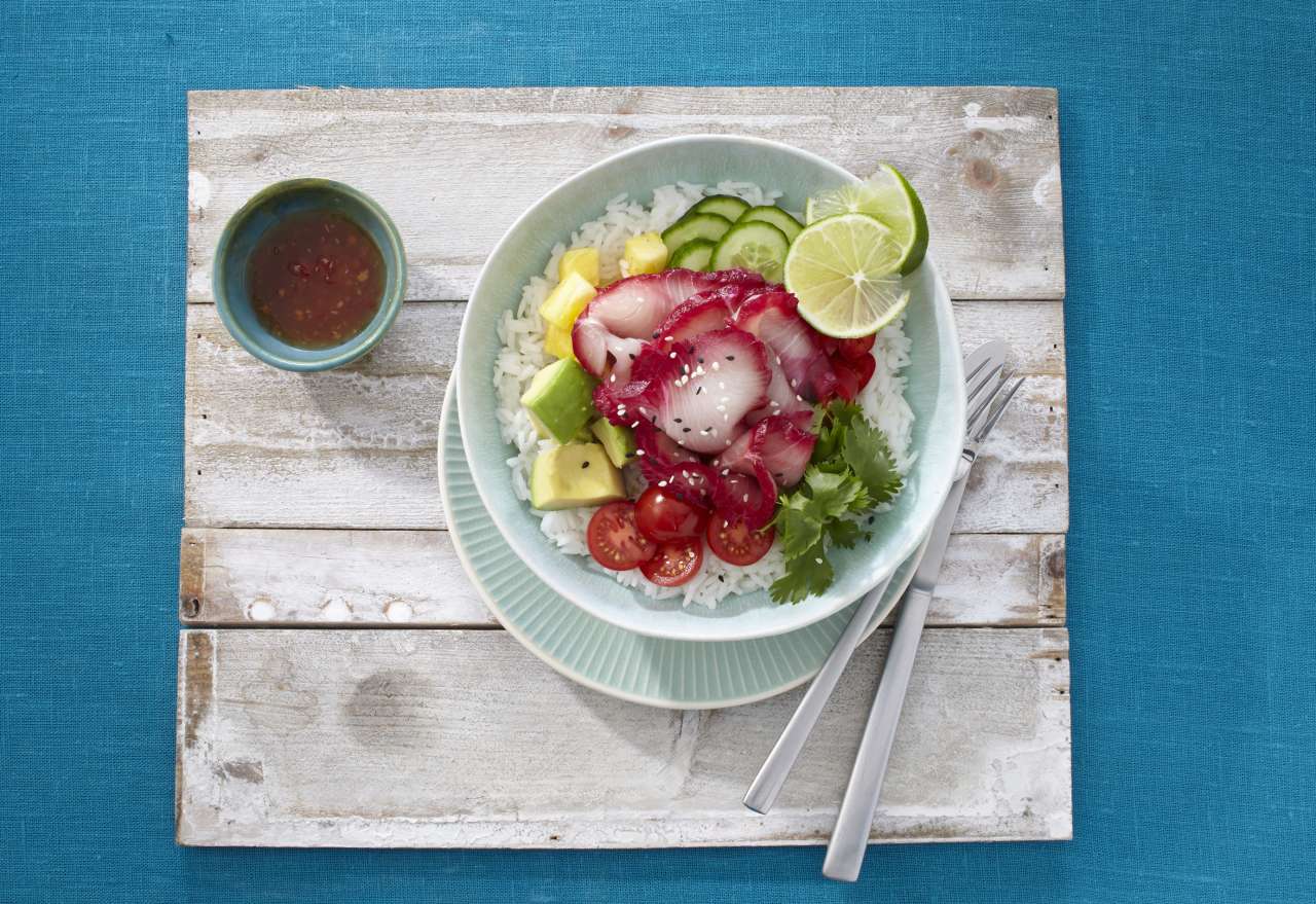 Rezept: Bowl mit gebeizter Gelbschwanzmakrele