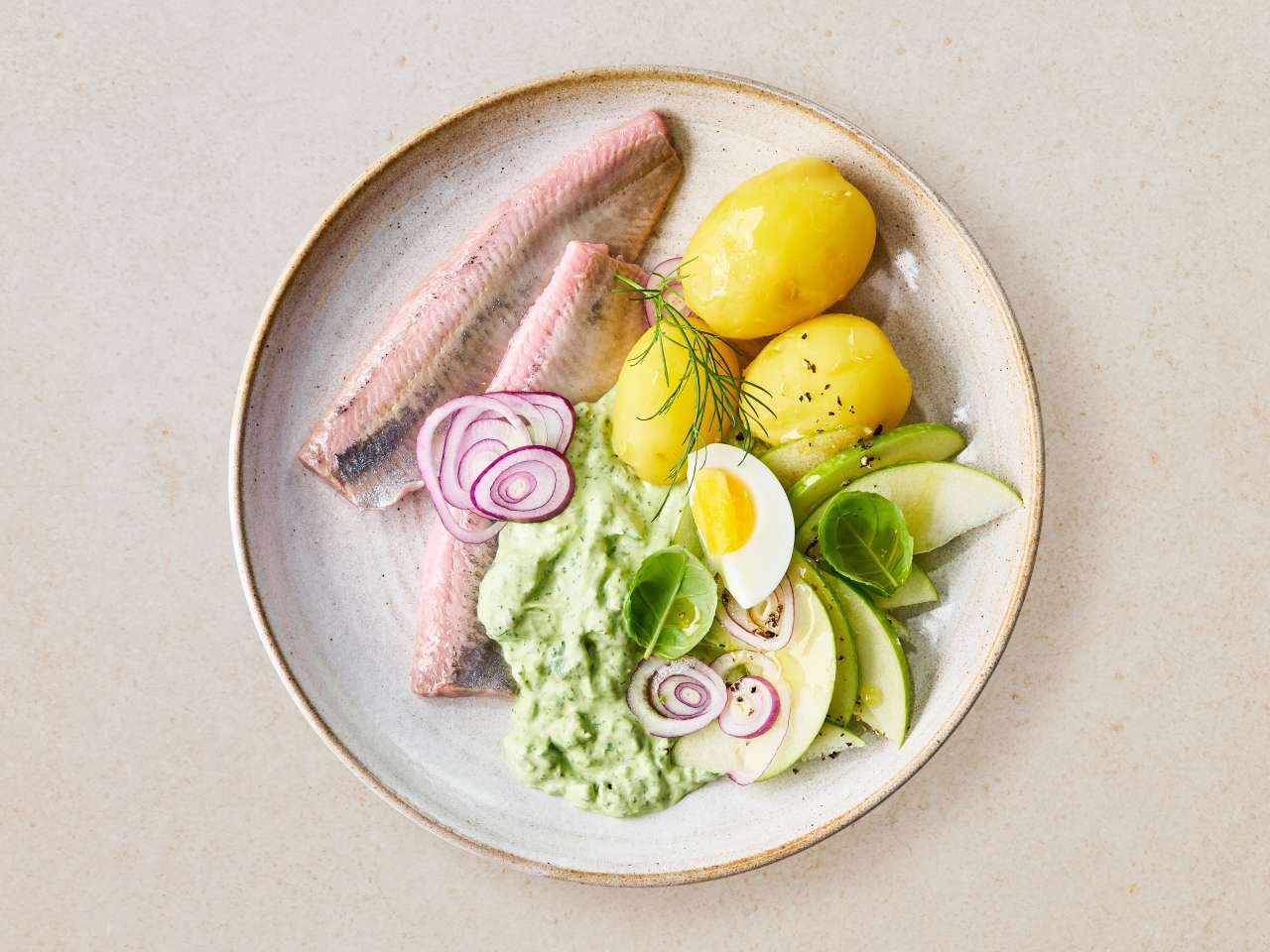 Matjes mit Kräutersauce