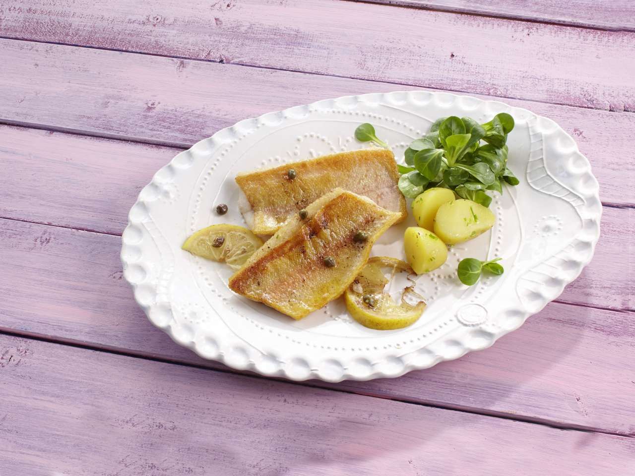 Goldforellenfilets mit Kapern-Butter