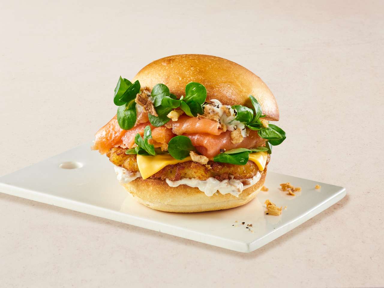 Rezept: Räucherlachs-Burger mit Rösti Rezept: Räucherlachs-Burger mit Rösti