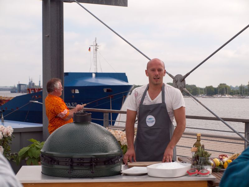 Wie grille ich einen Lachs?  