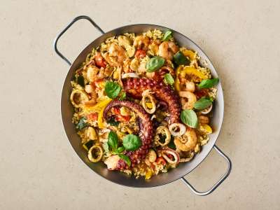 Paella mit Frutti di Mare und Pulpo