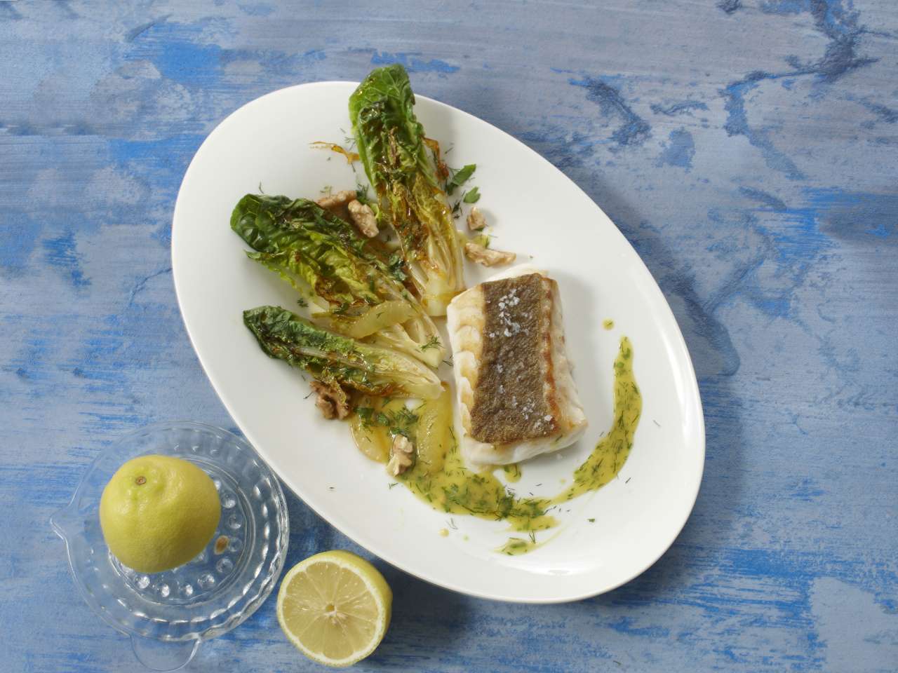 Skrei mit geschmortem Salat & Vinaigrette Skrei mit geschmortem Salat & Vinaigrette