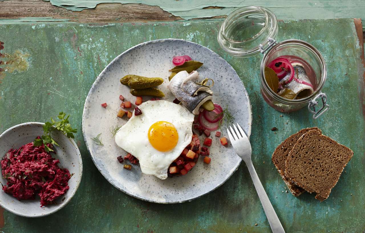 Rezept: Labskaus mit selbstgemachtem Rollmops Rezept: Labskaus mit selbstgemachtem Rollmops