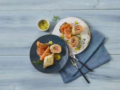 Graved Lachs in Kräutercrêpe
