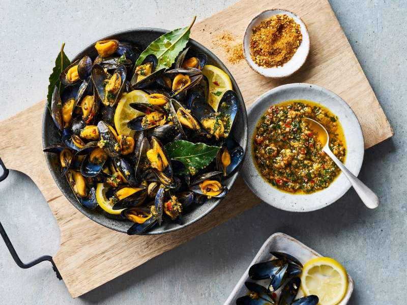 Miesmuscheln mit Cajun-Butter 