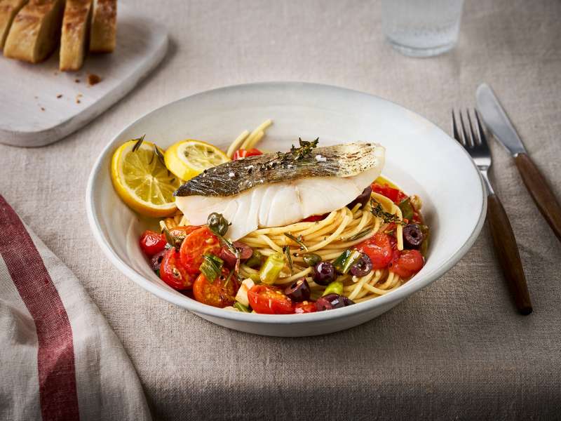 Skrei aus dem Ofen mit Schmortomaten