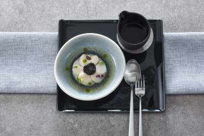 Jakobsmuschel-Carpaccio mit Kaviar