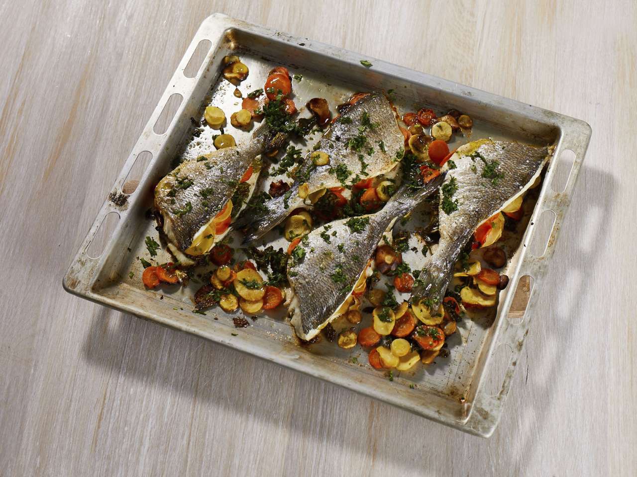 Dorade mit Wurzelgemüse