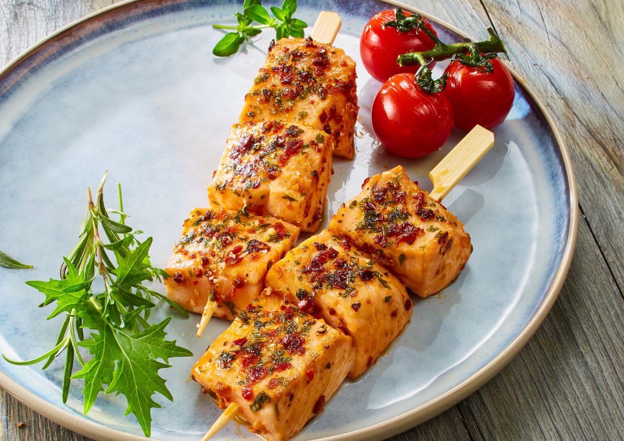 Lachsspieß "Tomate-Kräuter" Lachsspieß "Tomate-Kräuter"