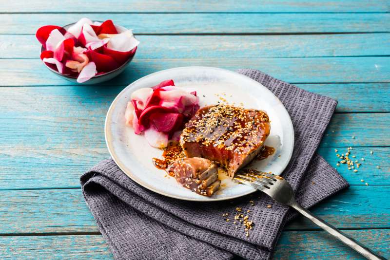 Gegrillter Thunfisch mit Japan-Lack