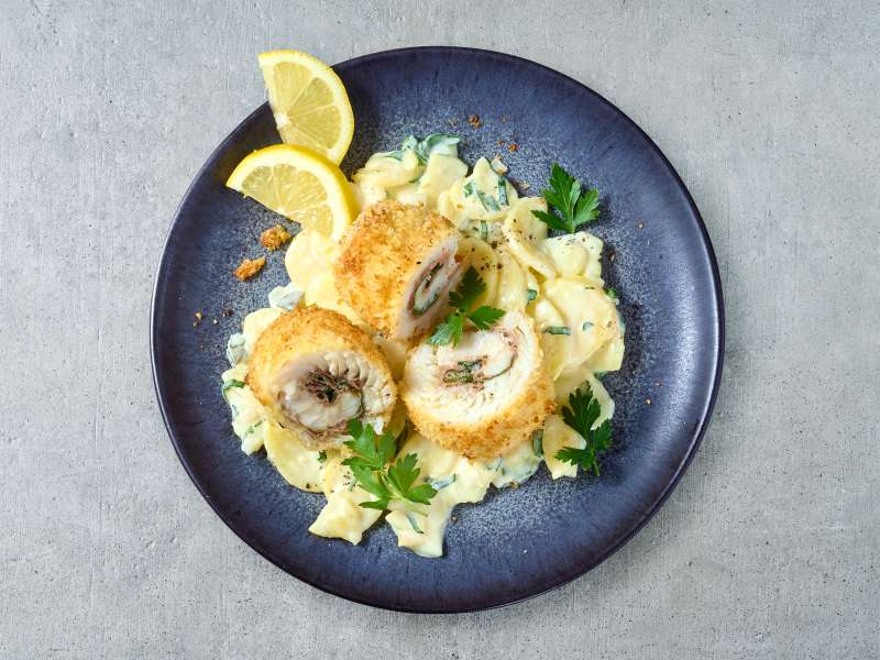 Rotbarsch-Roulade mit Parmaschinken und Salbei 