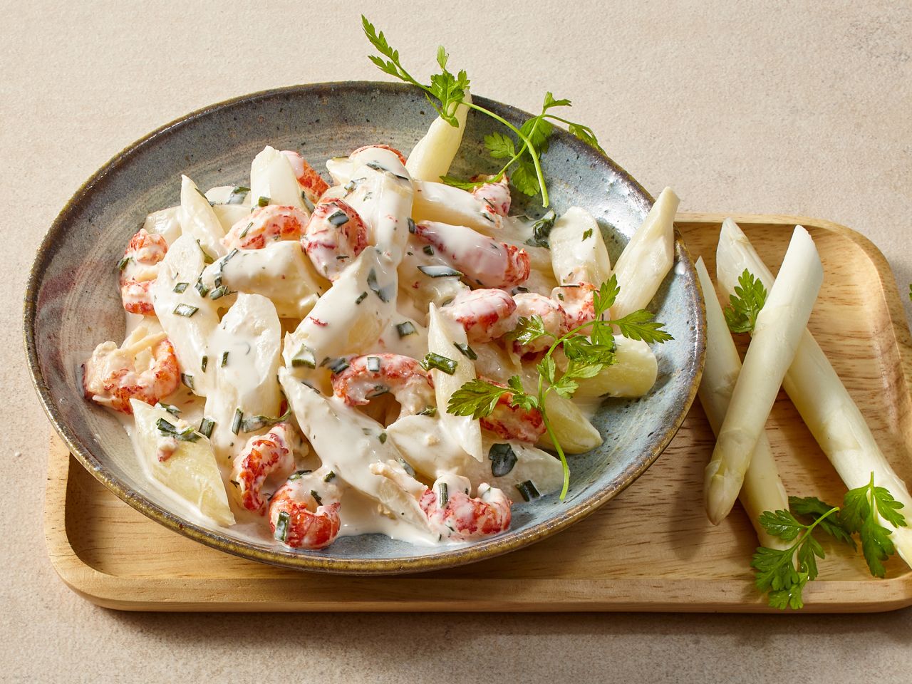 Spargel-Flusskrebssalat · 400g