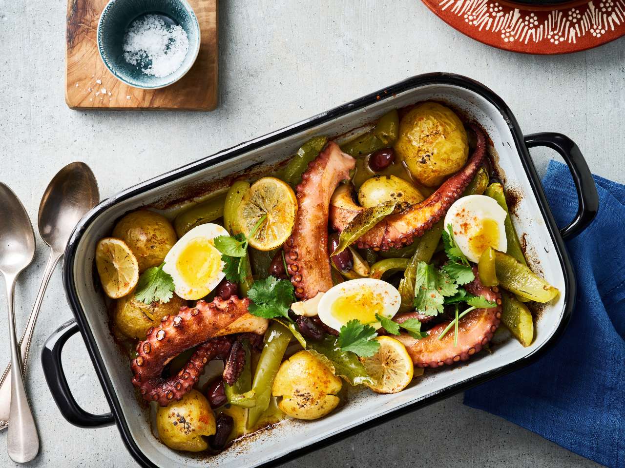 Pulpo mit Quetschkartoffeln aus dem Ofen
