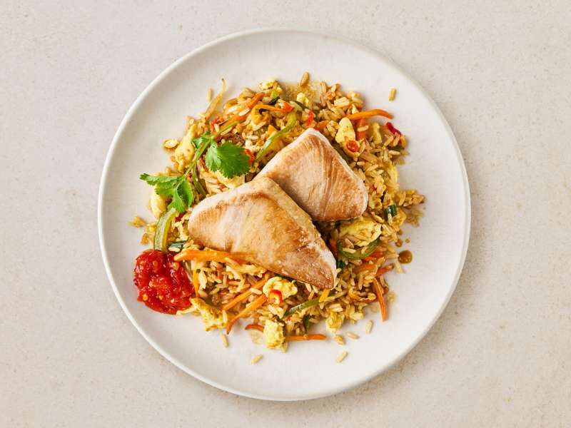 Nasi goreng mit Thunfischsteaks