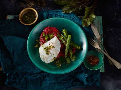 Kabeljau mit Rote-Bete-Hummus