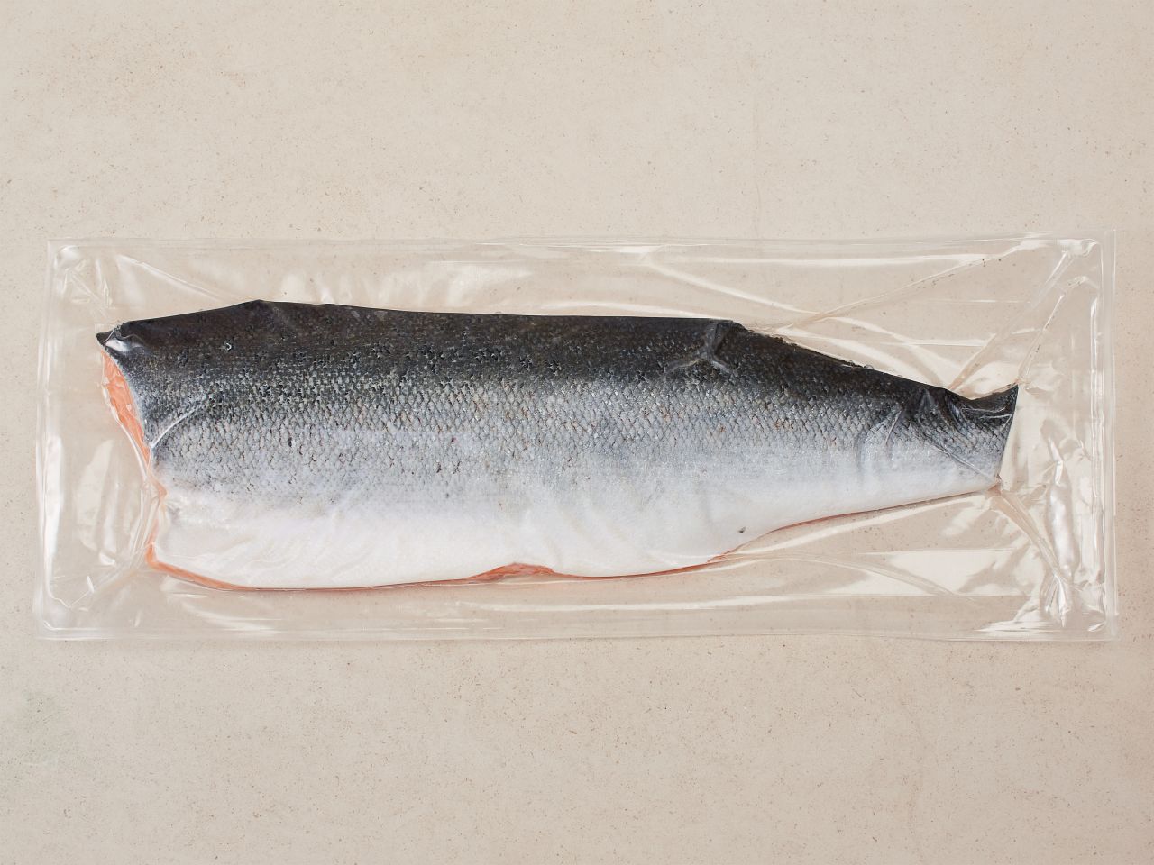 Färöer Lachs-Filet (Sashimi Qualität) · Pre-Rigor Färöer Lachs-Filet (Sashimi Qualität) · Pre-Rigor