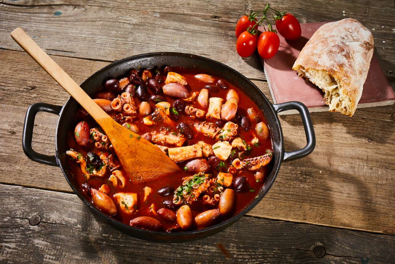 Griechischer Eintopf mit Pulpo