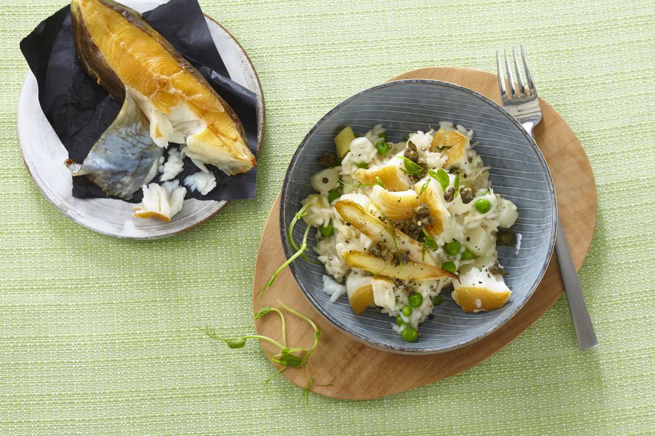 Geräucherter Heilbutt auf Spargel-Risotto