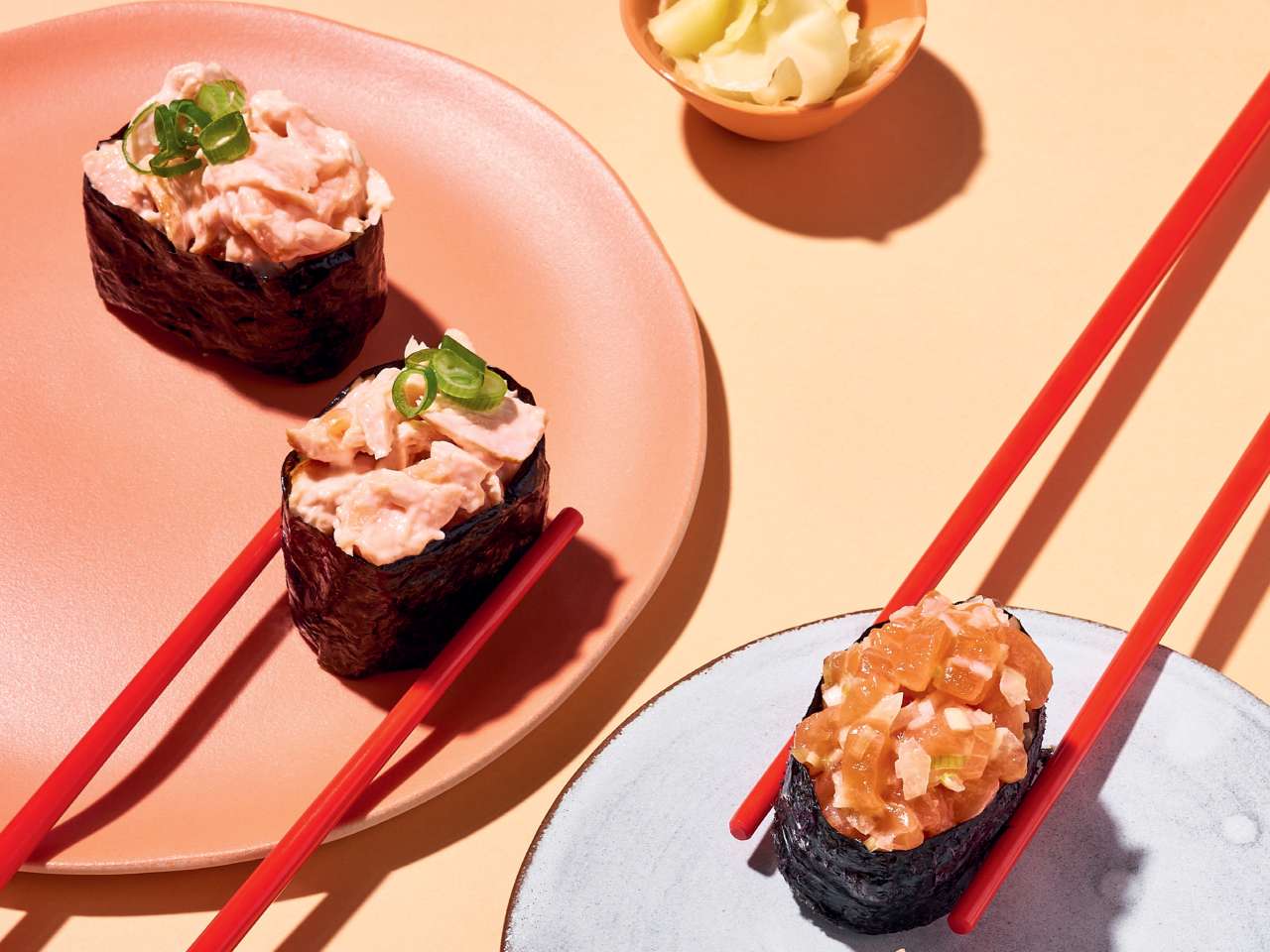 Zweierlei Lachs-Gunkanmaki